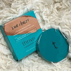 NIB Thrive Causemetics Sun Chaser Blur + Sculpt Bronzing Powder Color Eos USA
